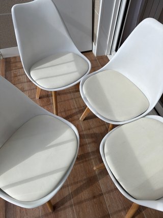 4 Sillas Blancas Patas Madera