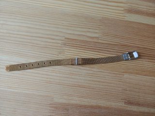 Pulsera de acero con abalorios