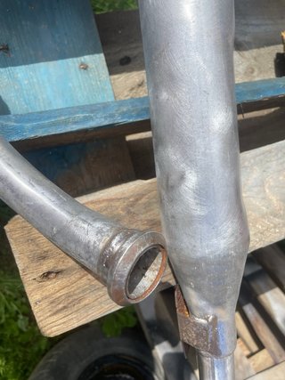 Tubo de escape y Silencioso 2CV