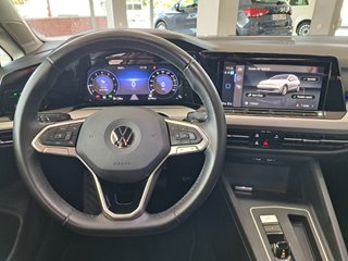 Volkswagen Golf 1.5 eTSI Active Live DSG