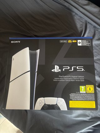 PS5 Digital Edition Sony SIN USAR