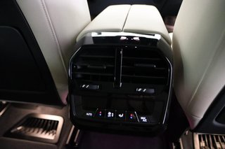 BMW iX XDRIVE50 AUTO 5P