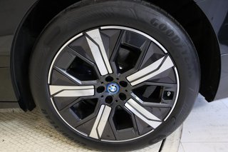 BMW iX XDRIVE50 AUTO 5P
