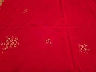 Tovaglia in misto lino Ricamata a Mano