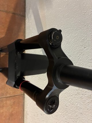 RockShox ZEB Base-A2 170mm E-MTB con guardabarros