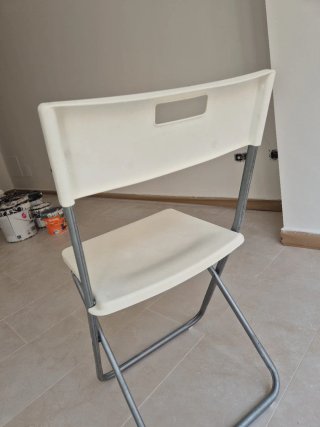 Sillas plegables Ikea blancas. 5 unid
