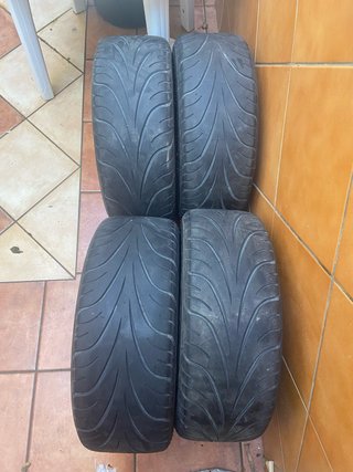Llantas de chapa BMW Serie 1 con neumáticos
