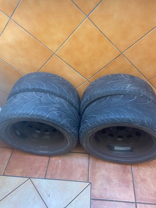 Llantas de chapa BMW Serie 1 con neumáticos