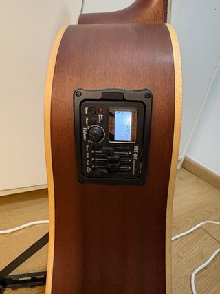 Guitarra Electroacústica Alhambra
