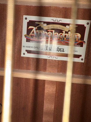 Guitarra Electroacústica Alhambra