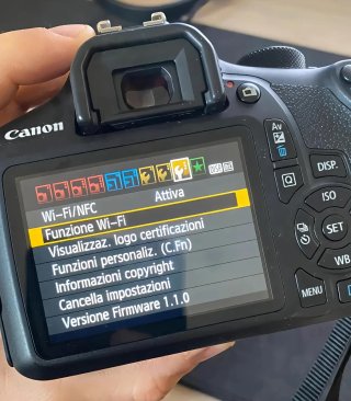 Canon 1300D + Obiettivo 18-55mm