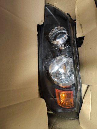Faros Nissan Almera II N16