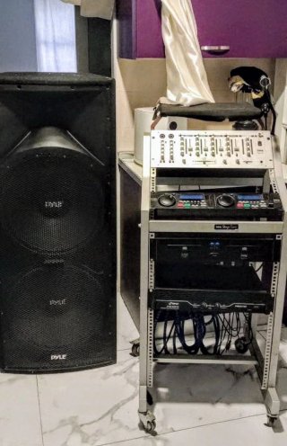 #Altavoces  #amplificador #equipo de sonido