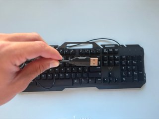 Teclado Gaming Trust GTX RGB