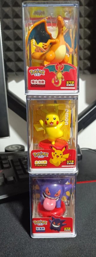 Pokemon Charizard Action Figure