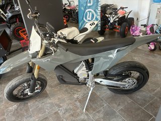 Stark Varg Supermotard