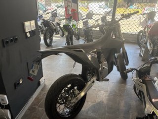 Stark Varg Supermotard