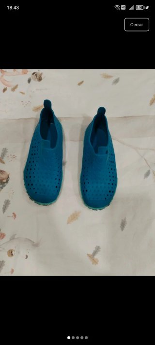 Sandalias de agua azules. Talla 26 al 27