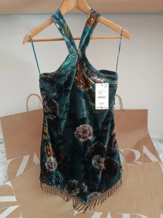 Vestido Terciopelo Zara Floral