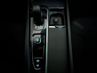 Volvo V60 2.0 B4 (D) Momentum Pro Auto