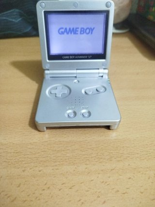 Nintendo Game Boy Advance SP Plata