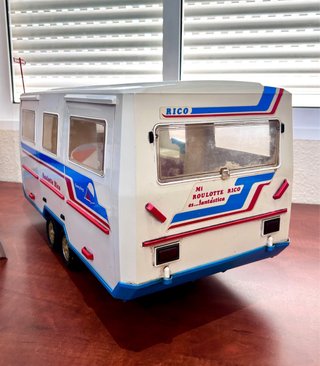 Caravana Roulotte de Rico con accesorios
