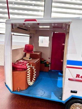 Caravana Roulotte de Rico con accesorios