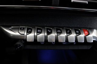 Peugeot 3008 1.6 HYBRID 225 E-AUTO ALLURE 5P