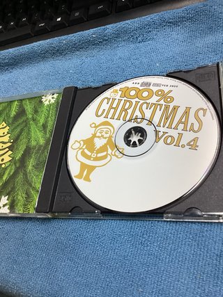 CD 100% Christmas Vol. 4