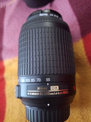 Cámara Nikon D3100 + 2 objetivos y accesorios