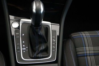 Volkswagen Golf 1.4 TSI GTE HYBRID DSG 5P