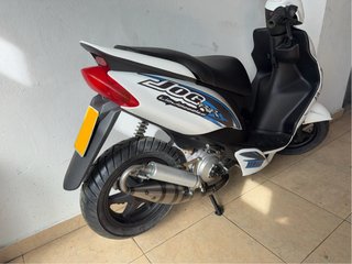 Yamaha Jog RR Scooter