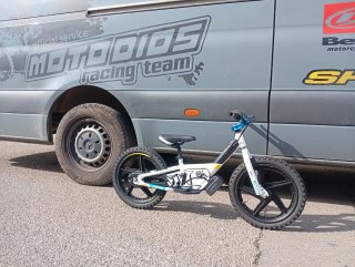 BICICLETA ELECTRICA HUSQVARNA STACYC