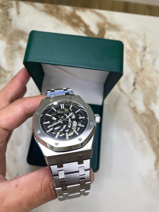 Reloj Seiko Mod Skeleton Negro y Plateado