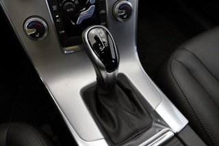 Volvo V60 Cross Country D4 SUMMUM AUTO