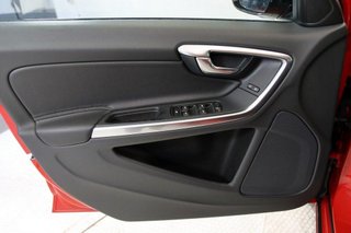Volvo V60 Cross Country D4 SUMMUM AUTO