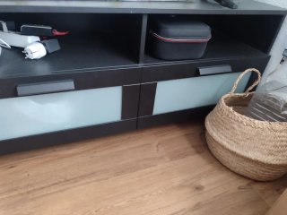 Mueble TV Negro y Madera