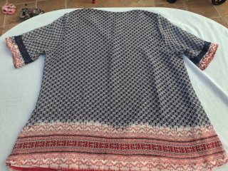 Blusa T XL Estampada. Medidas en descripción
