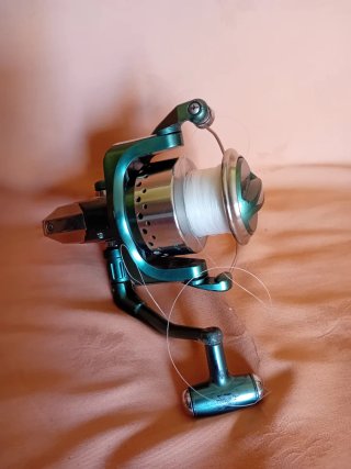 Carrete de pesca SH70