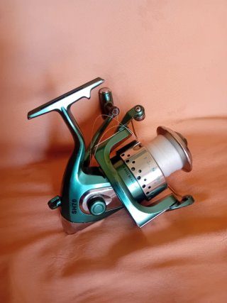 Carrete de pesca SH70