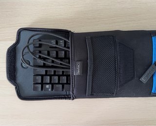 Teclado Mecánico Ozone Strike Battle con funda