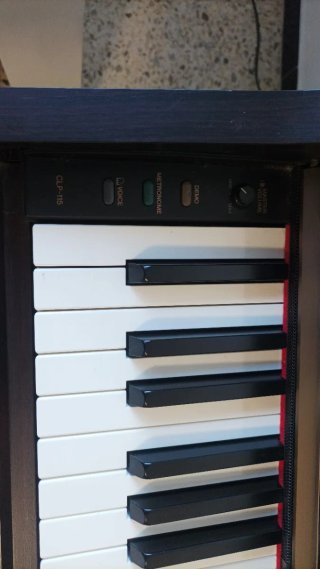 Piano Yamaha Clavinova CLP-115 Eléctrico