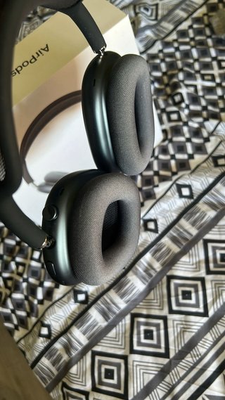 Apple AirPods Max Space Gray