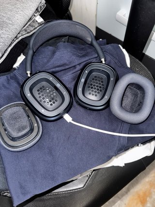 Apple AirPods Max Space Gray