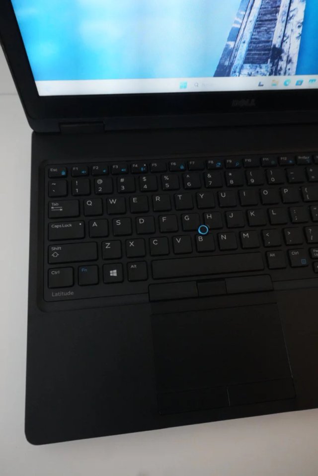 Portatile DELL I5-7300U 16GB 512G SAMSUNG