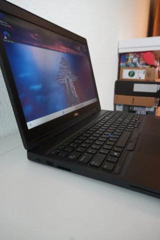 Ordenador Portátil DELL I5-7300U 16GB 512G SAMSUNG