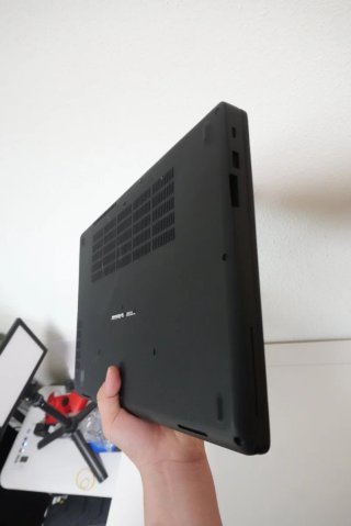 Ordenador Portátil DELL I5-7300U 16GB 512G SAMSUNG