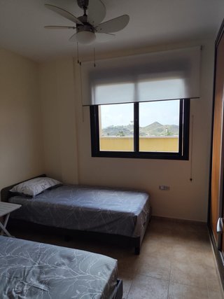 Se alquila piso con vistas a playa Aguilas
