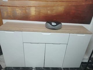 Mueble de madera blanco