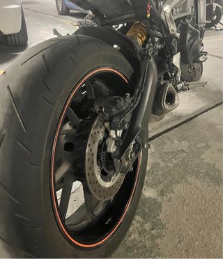 Yamaha MT-09 Naranja Negra